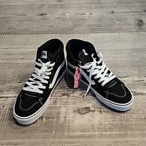 Black and white high top Van's size 8